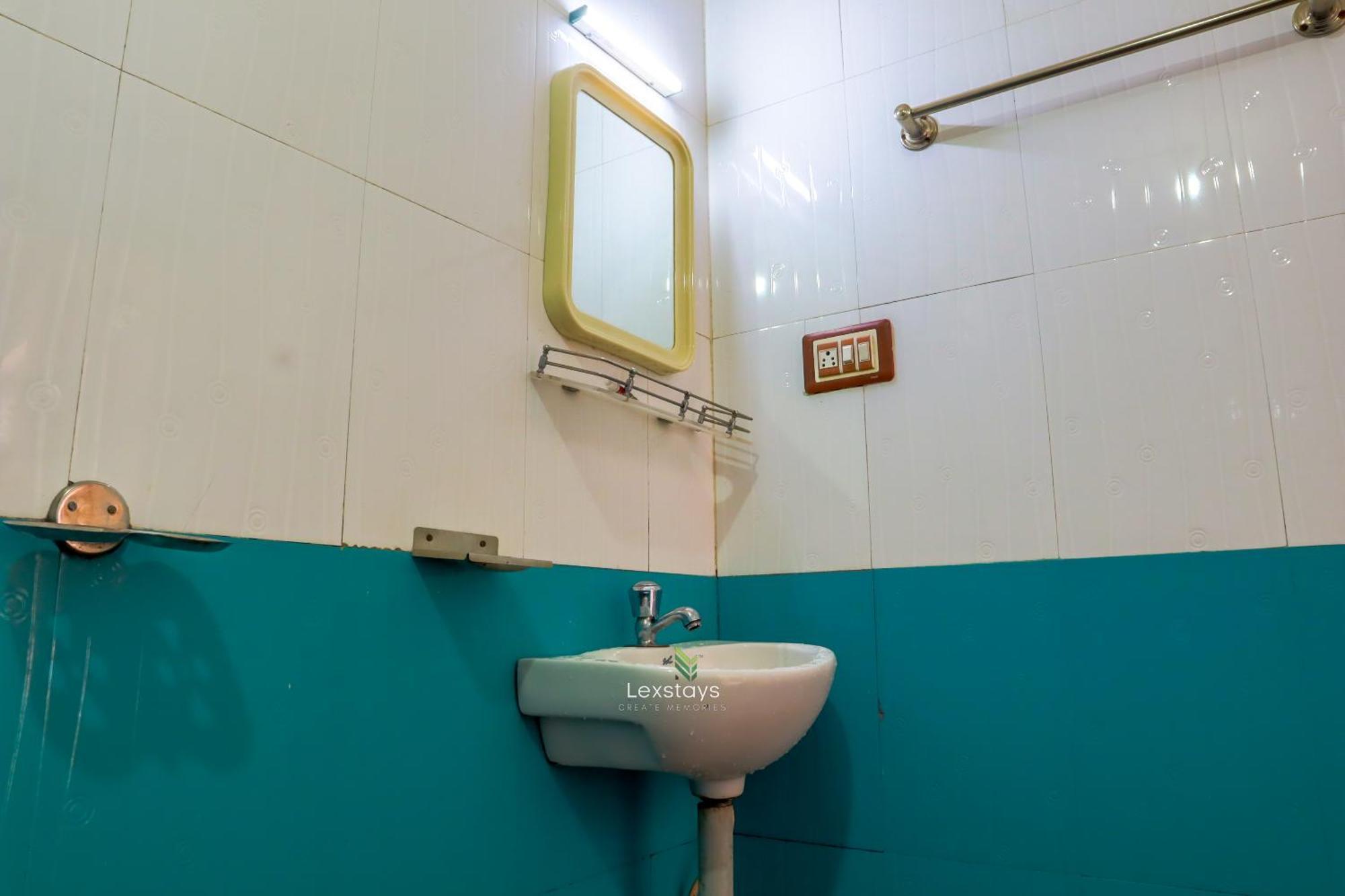 Vijaya Deepa Guest House By Lexstays Coonoor Zewnętrze zdjęcie